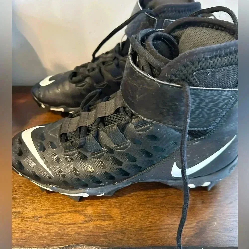 Nike Force Savage 2 Shark Mens Football Cleat Aq7722-001 Sz 9.5 Black Fast Flex.